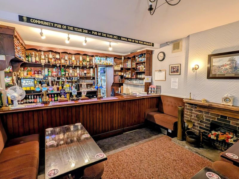 RH Snug Bar. (Bar). Published on 15-10-2026 