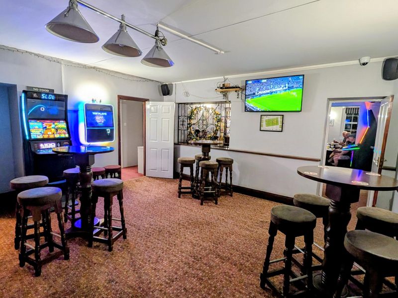 LH Rear TV Sports Room. Published on 15-10-2026 