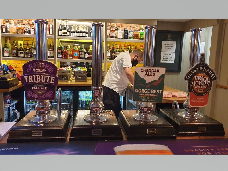 2021 06 Bar. Published on 19-01-2022