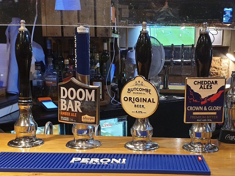 June 2021 . (Bar). Published on 13-02-2022 