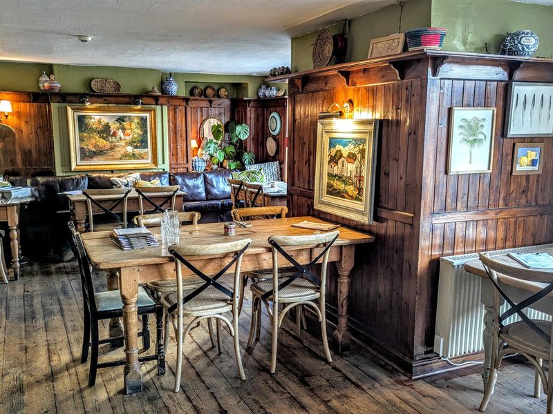 (Bar, Restaurant). Published on 23-03-2025 