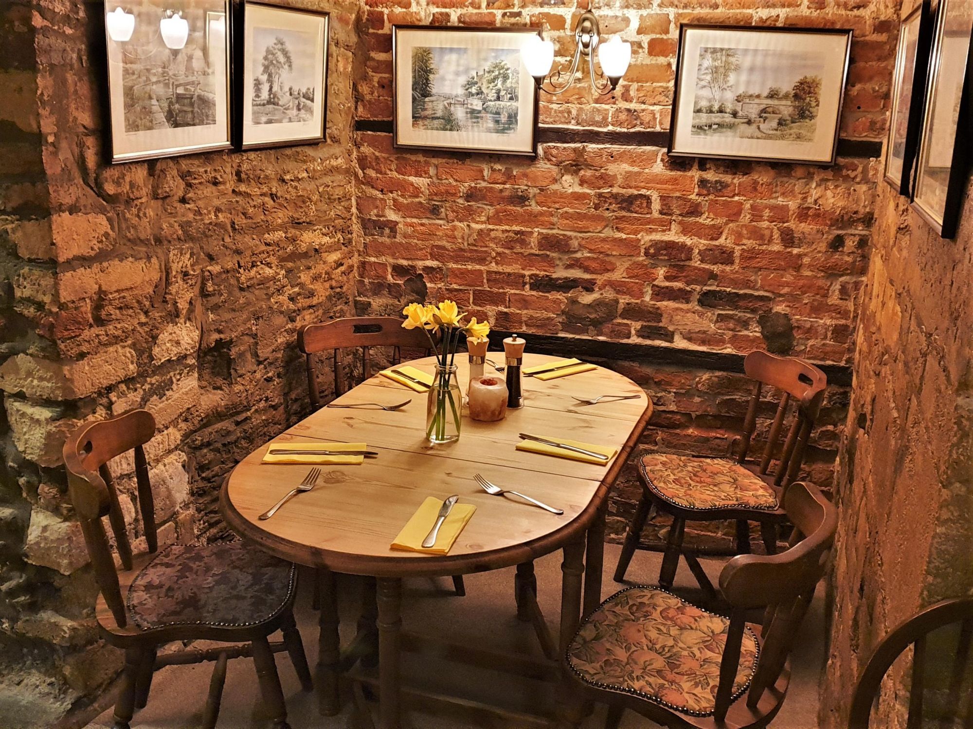 (Restaurant). Published on 25-06-2019