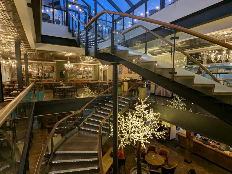 1st Floor Restaurant. (Restaurant). Published on 10-11-2025 