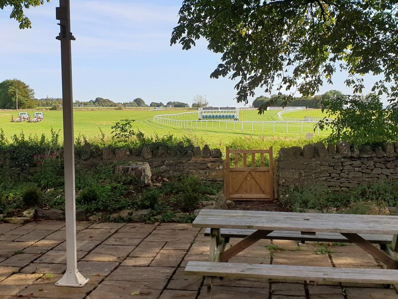 Racecourse start. (Garden). Published on 16-09-2019 