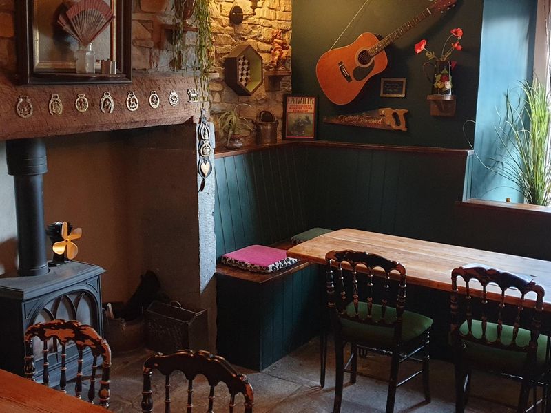 Apr 2023. (Bar). Published on 26-04-2023 