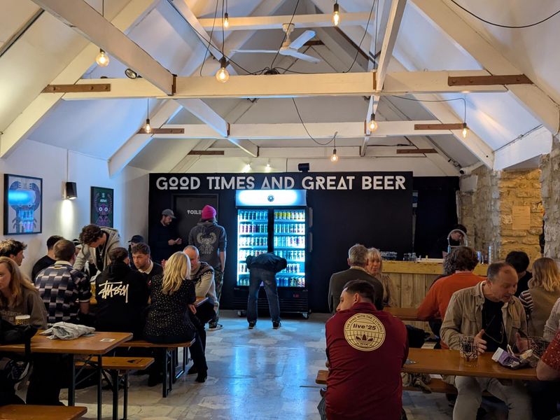 (Bar). Published on 27-12-2025 