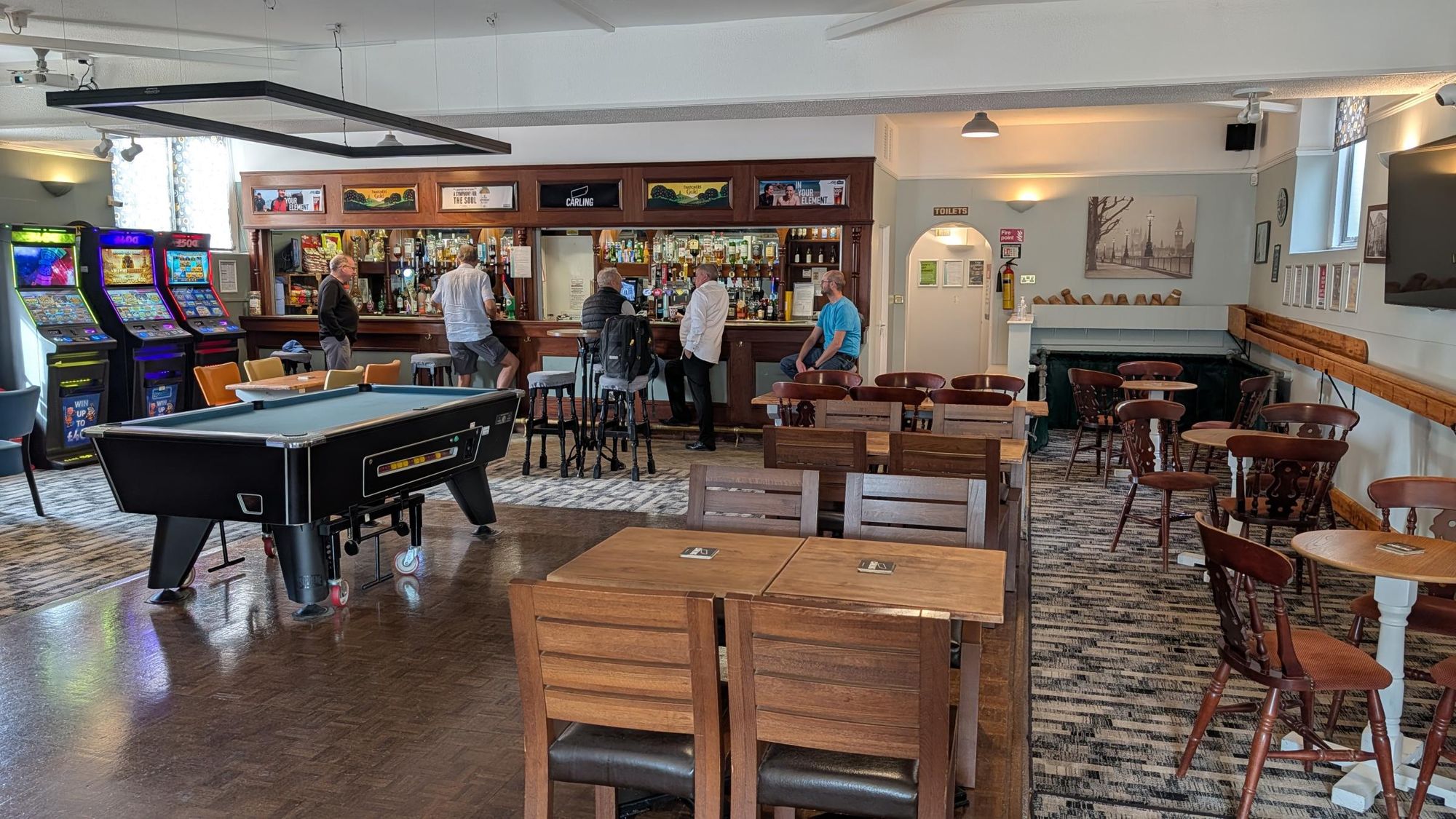 Main bar. (Bar). Published on 27-09-2026