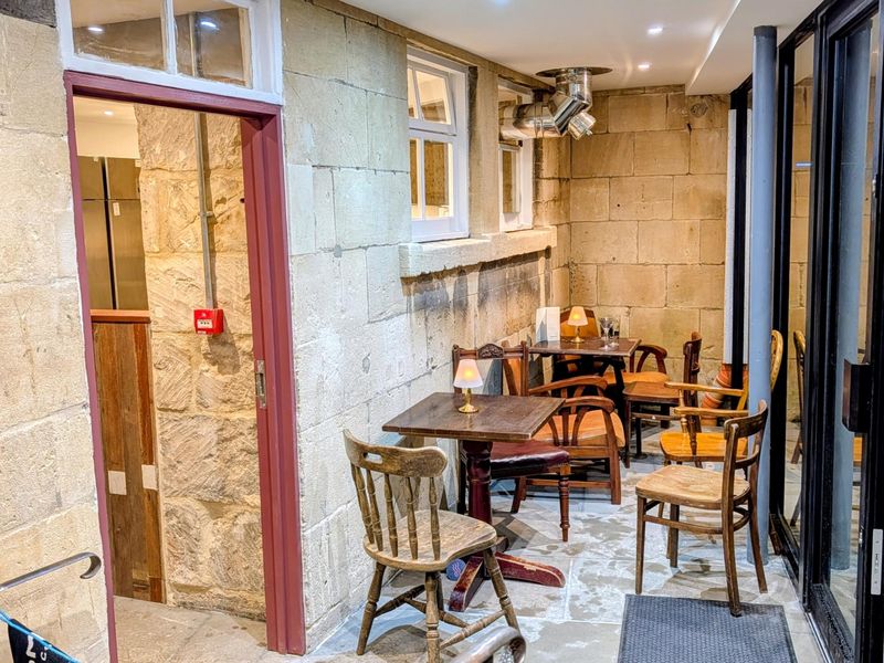 Conservatory seating. Published on 16-12-2025 