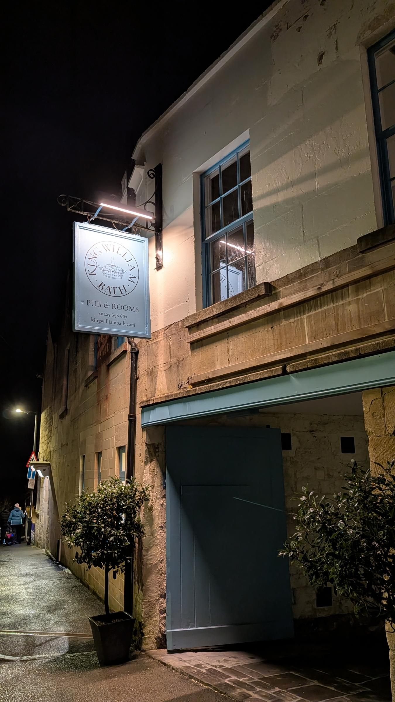 (External, Sign). Published on 16-12-2025