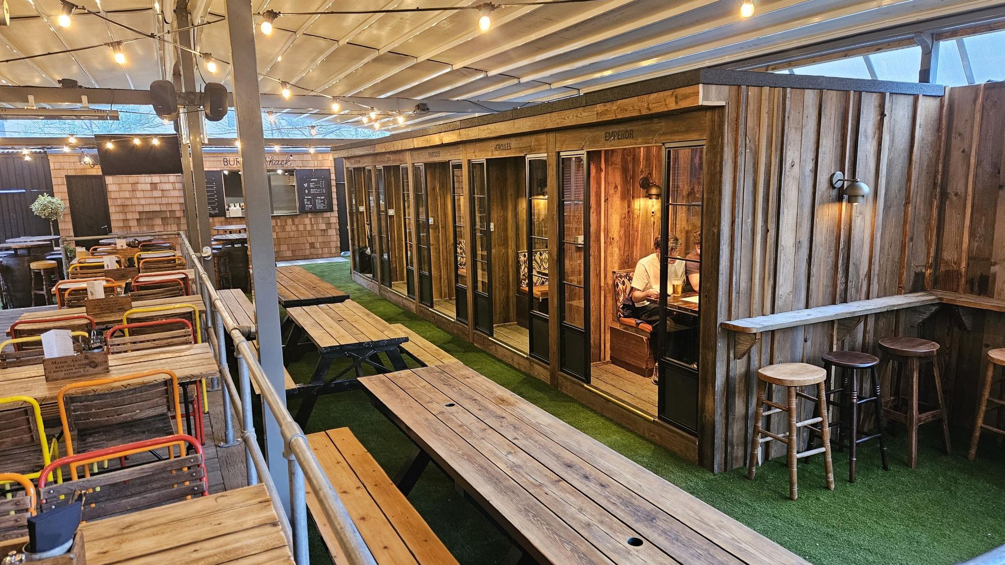 Apr 2026 bookable booths. Published on 16-04-2026