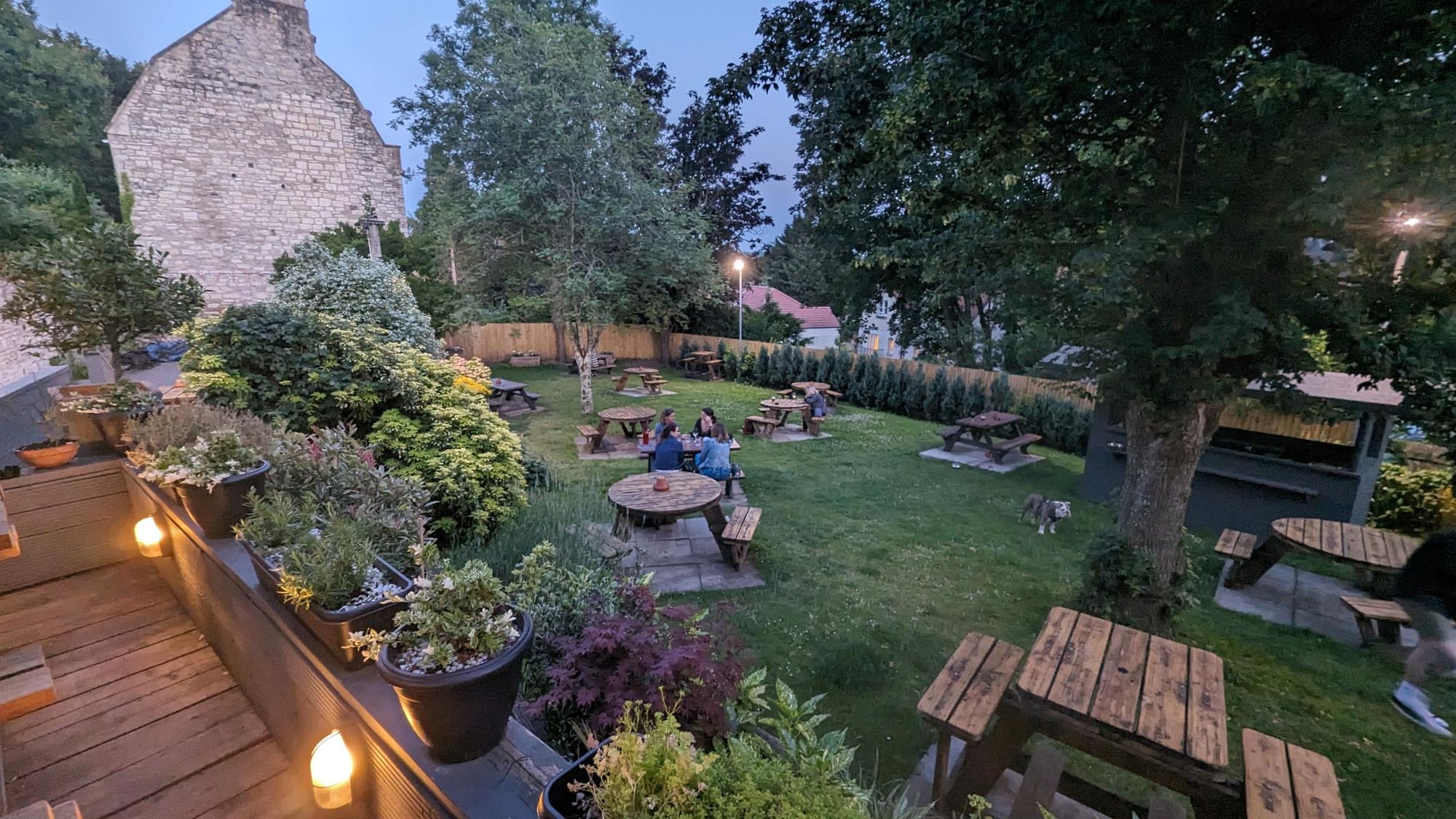 June 2023 . (External, Garden). Published on 05-12-2024
