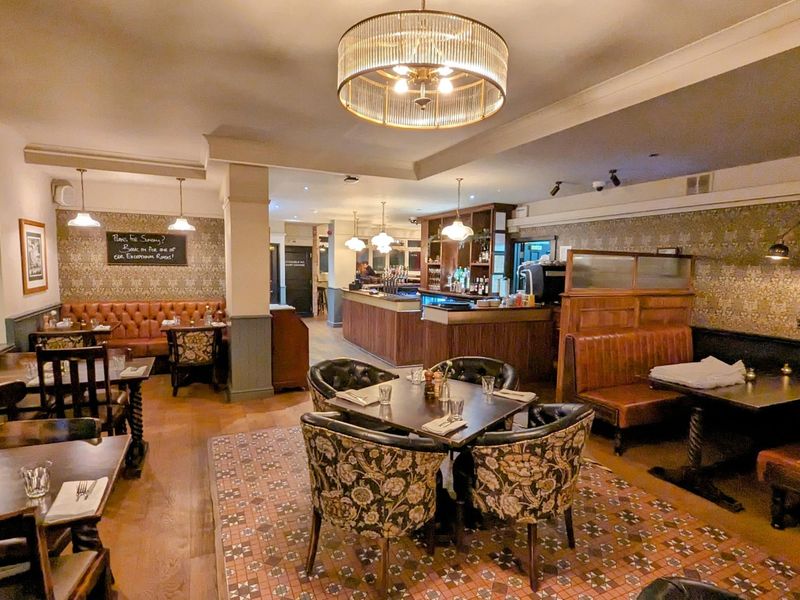 (Restaurant). Published on 17-02-2025 