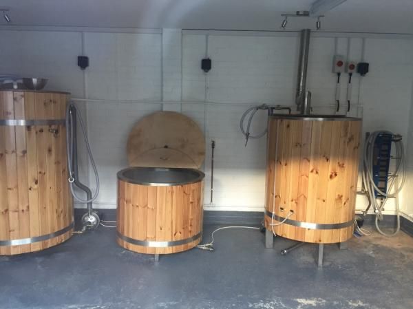 Brewhouse equipment. (Pub). Published on 12-08-2016