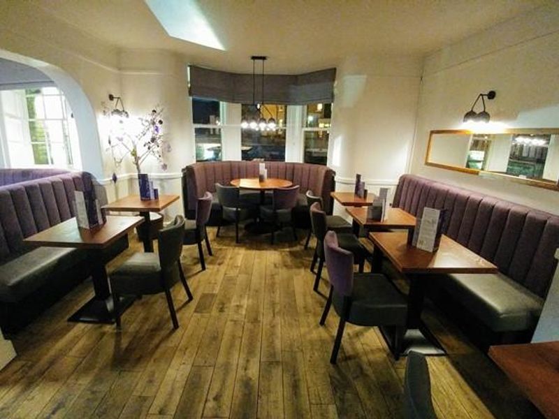 Lounge 1. (Bar). Published on 31-01-2017