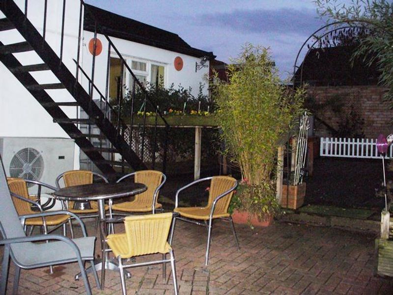Patio 1. (Garden). Published on 21-11-2016