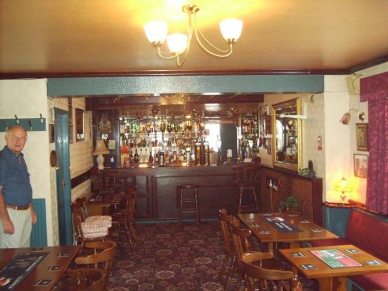 Back Bar. (Bar). Published on 19-08-2016
