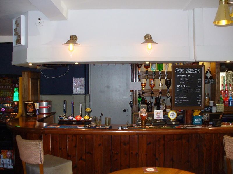 Bar 1. (Bar). Published on 04-10-2016