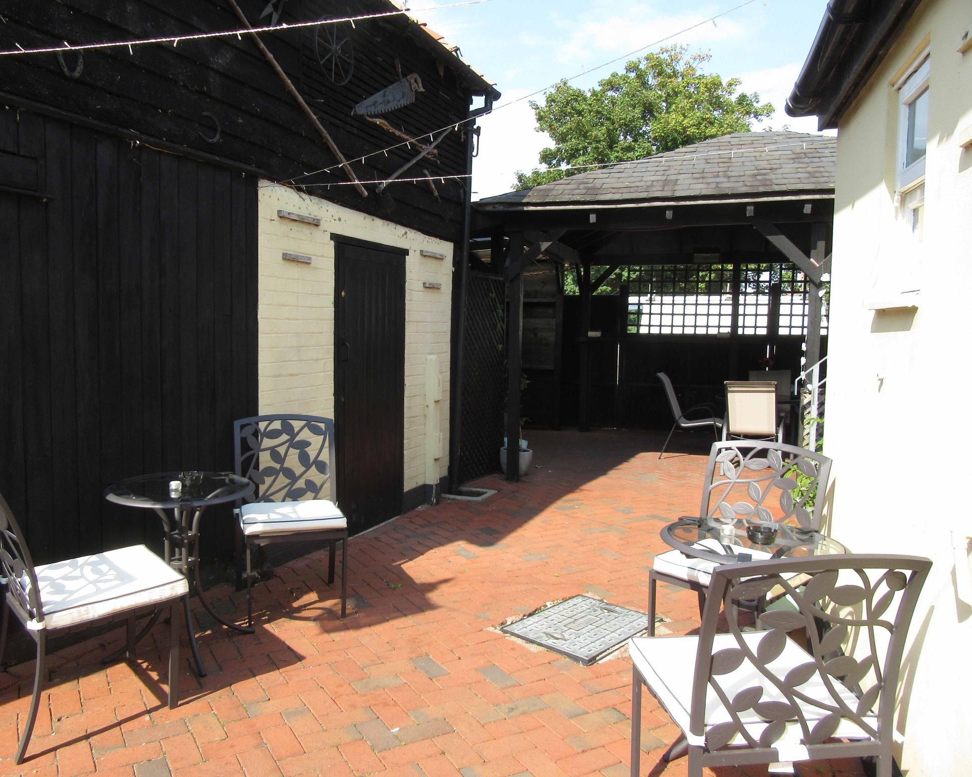 Patio. (Garden). Published on 22-09-2016