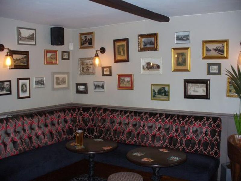 Lounge Bar. (Bar). Published on 16-08-2016 