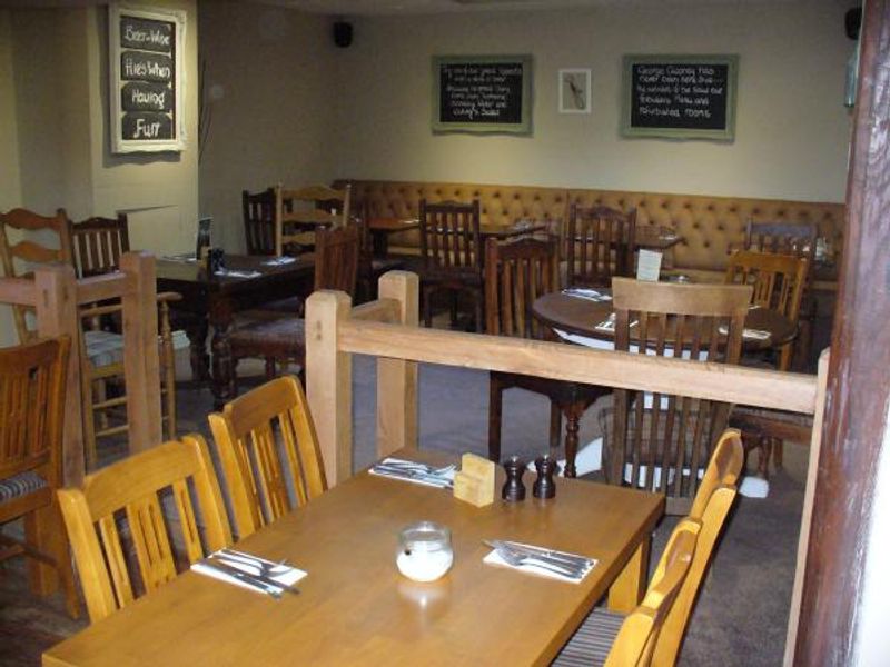 Bar Dining 1. (Bar). Published on 12-02-2016 