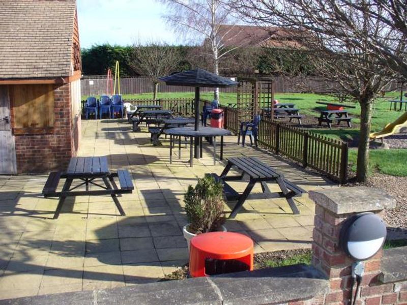 Patio 2. (Garden). Published on 12-02-2016 