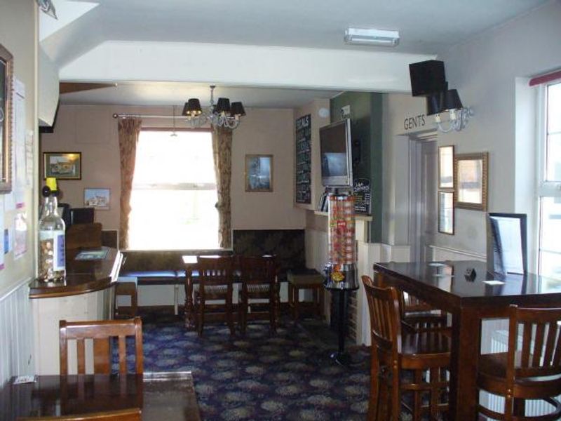 Lounge. (Pub). Published on 15-08-2016