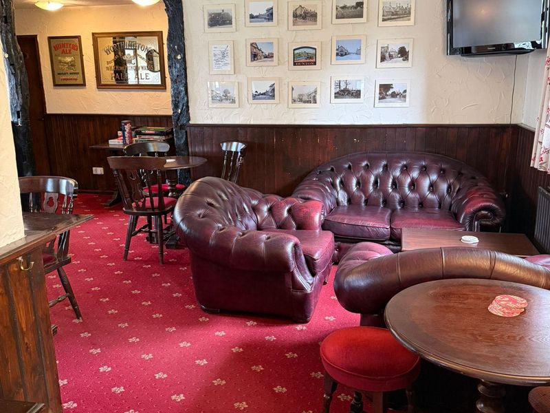 Comfy sofas. (Pub, Bar). Published on 11-05-2026 