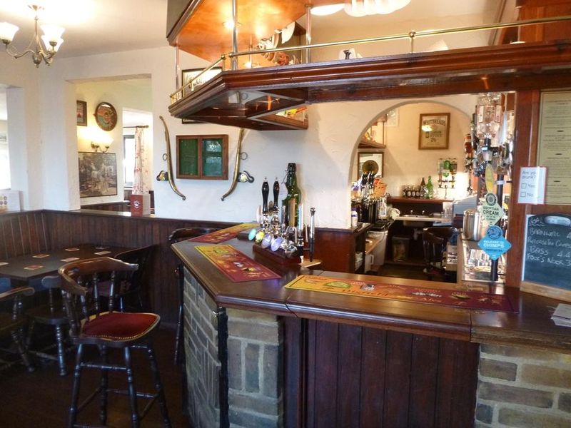 Front Bar. (Bar). Published on 14-02-2022