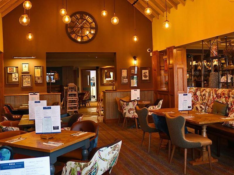 Interior 2. (Pub). Published on 19-01-2019