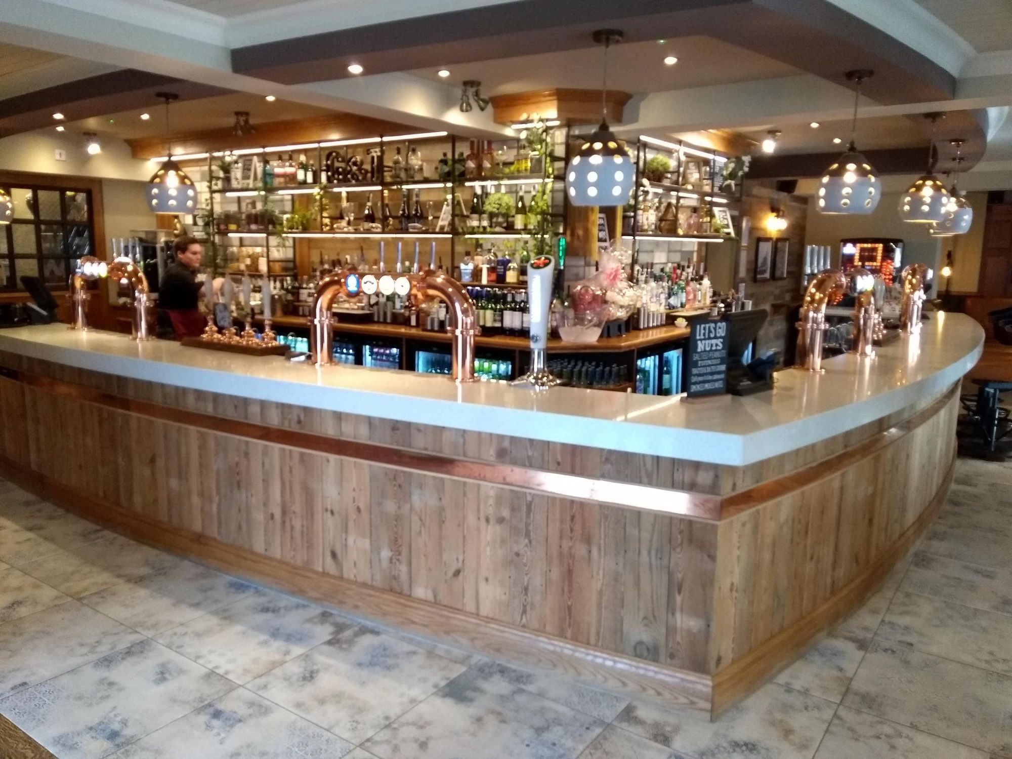Bar 1. (Bar). Published on 06-03-2019