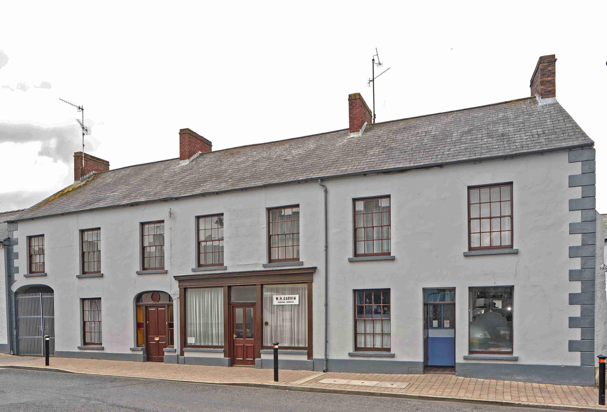 Garvin's Hotal Bar, October 2011 (Photo: Michael Slaughter). (Pub, External, Key). Published on 07-03-2025