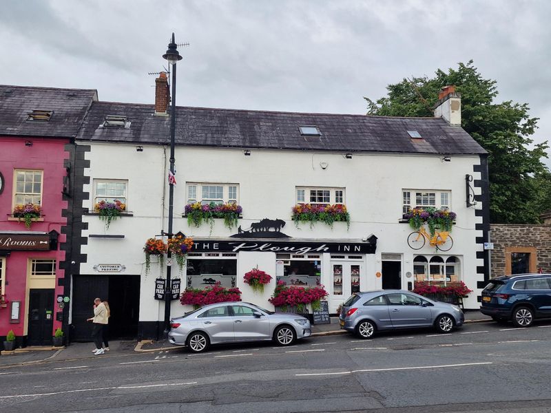Plough Inn, Hillsborough (Photo: Bard-O-Haland 25/07/2025). (Pub, External, Key). Published on 11-09-2025