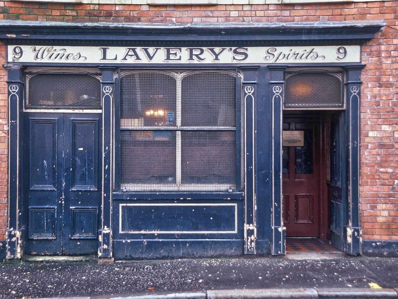 Lavery's, November 2005 (Photo: Michael Slaughter). (Pub, External, Key). Published on 10-03-2025