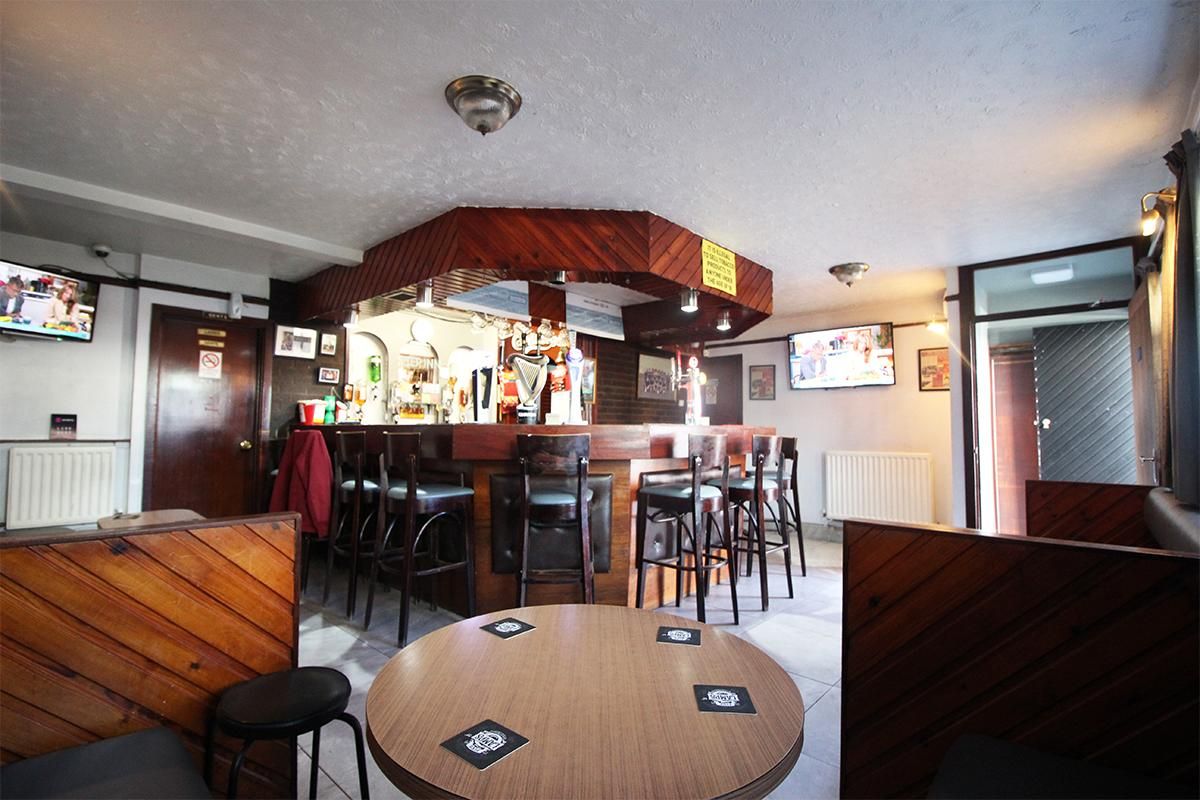 (Pub, Bar). Published on 29-09-2024