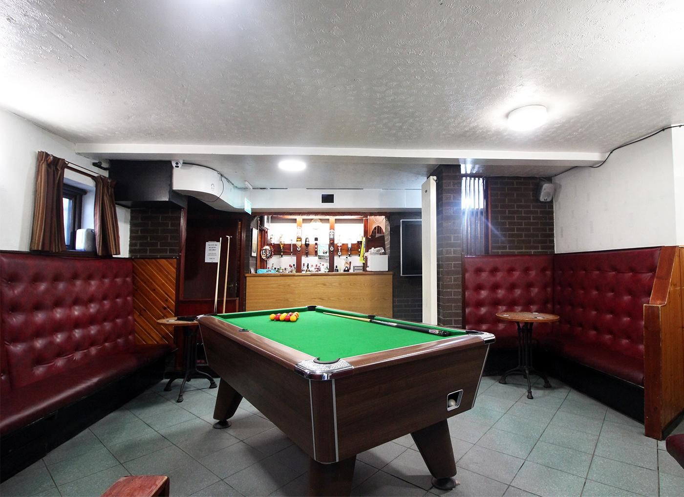 (Pub, Bar). Published on 29-09-2024