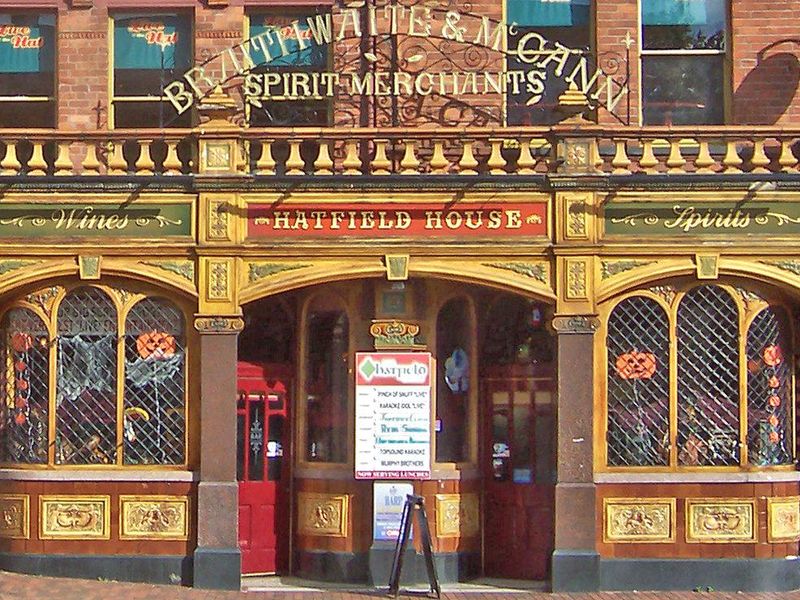 Hatfield House, October 2004 (Photo: Michael Slaughter). (Pub, External). Published on 07-03-2025 