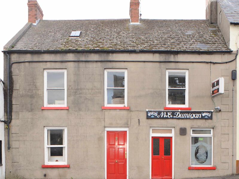 Dumigans Bar, October 2011 (Photo: Michael Slaughter). (Pub, External). Published on 10-03-2025