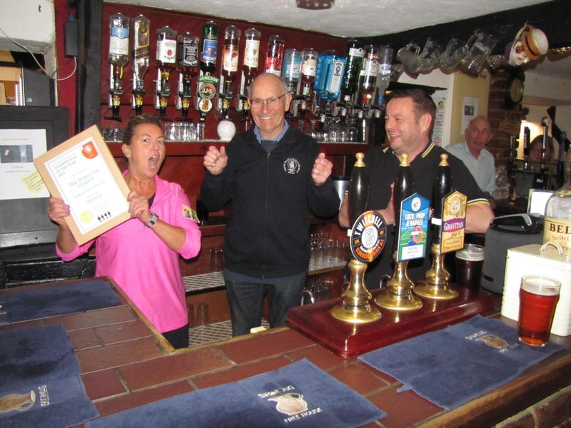 Stone Jug, Clophill - Country POTY award 2023. (Pub, Bar, Publican, Award). Published on 28-04-2023