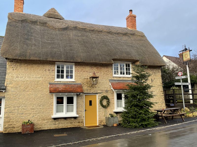 Sun, Felmersham. (Pub, External, Key). Published on 01-01-2023