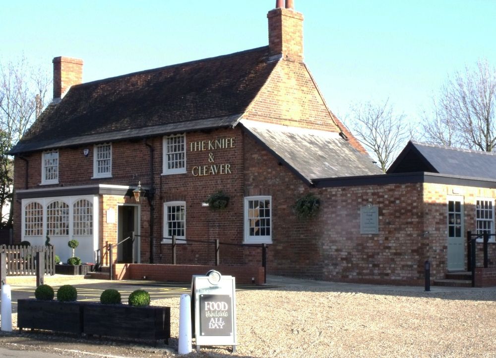 Knife & Cleaver, Houghton Conquest. (Pub, External). Published on 04-12-2013