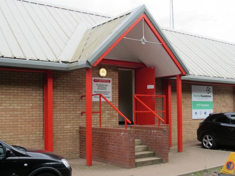 "Kempston Rovers FC". (Pub, External). Published on 11-11-2013