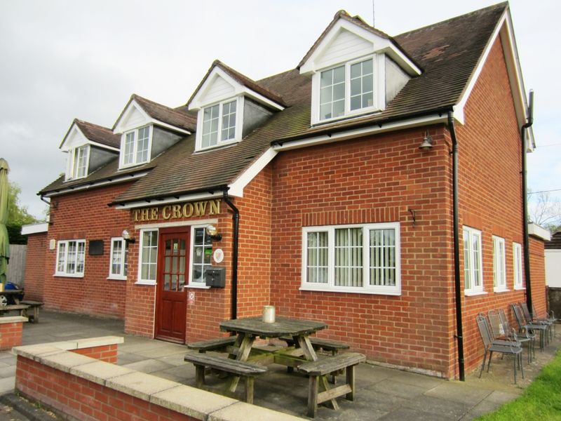 "Crown, Little Staughton". (Pub, External). Published on 11-05-2014