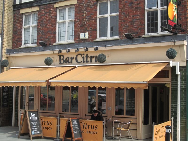 "Bar Citrus, Bedford". (Pub, External). Published on 03-04-2014