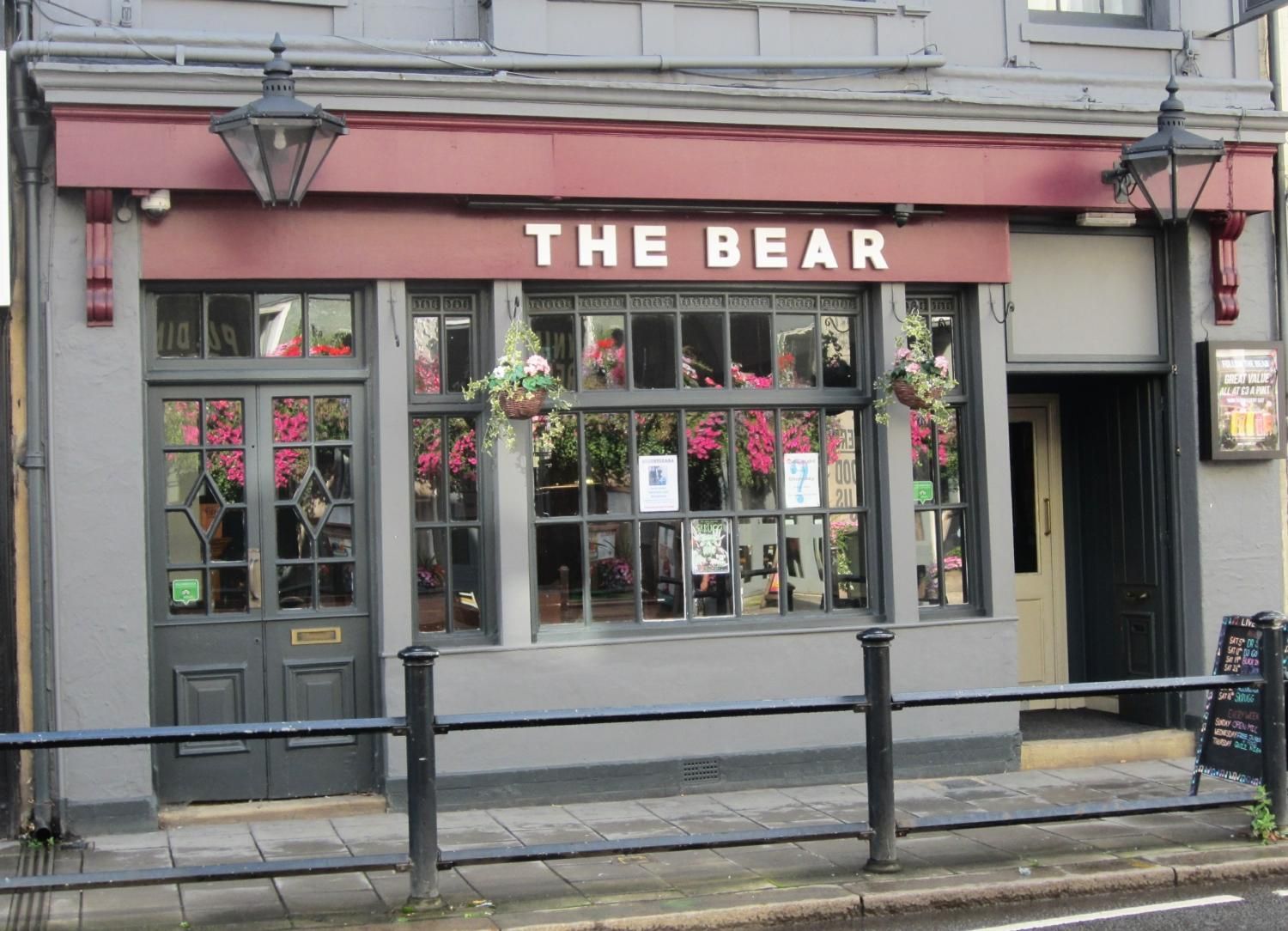 Bear, Bedford. (Pub, External, Key). Published on 02-09-2017