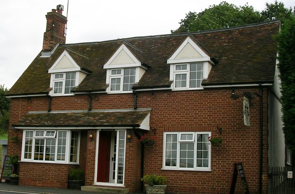 "Chequers, Millbrook". (Pub, External). Published on 15-12-2013