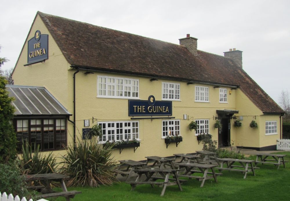 "Guinea, Moggerhanger". (Pub, External). Published on 15-12-2013