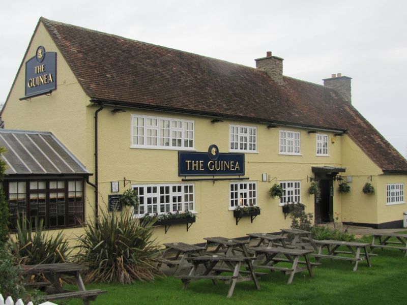 "Guinea, Moggerhanger". (Pub, External). Published on 15-12-2013