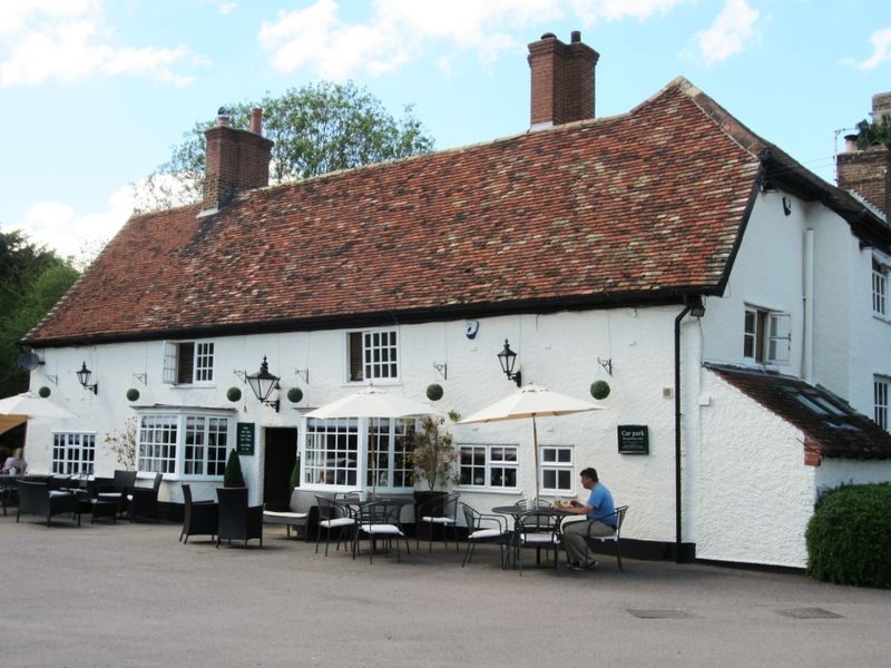 "Crown Inn, Northill". (Pub, External). Published on 15-06-2014