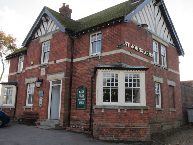 "St John Arms, Melchbourne". (Pub, External). Published on 15-12-2013