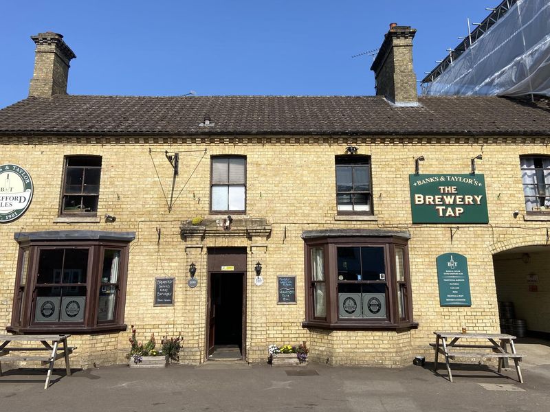 Front . (Pub, External). Published on 14-07-2025 